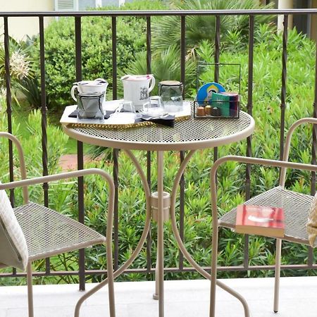 La Via Romana Boutique Guest House ボルディゲーラ エクステリア 写真